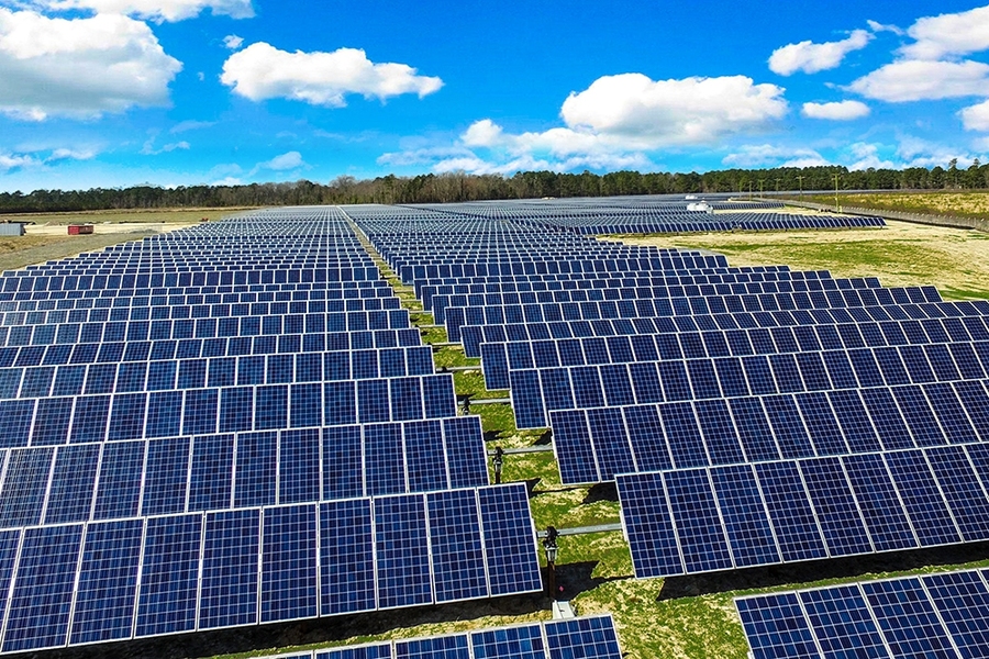 Hybrid Solar System